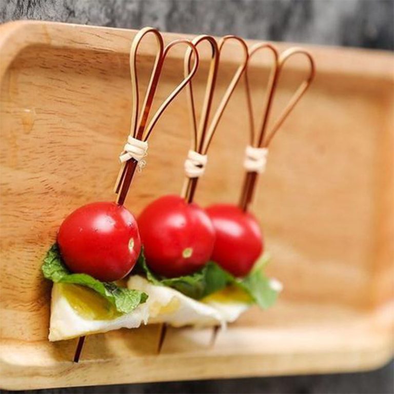 How to Choose Bamboo, Wood, Paper and PLA Fruit Picks? A Seven-Dimensional Commercial Purchasing Comparison